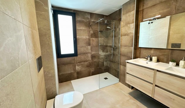 New Build - Villa -
Dolores - polideportivo