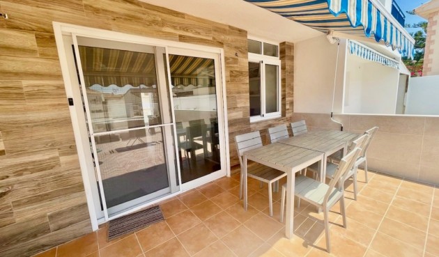 Brukt - Town House -
Aquilas