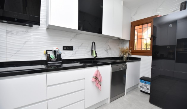 Återförsäljning - Town House -
Algorfa - Inland