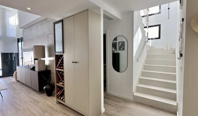 Resale - Villa -
Orihuela Costa - Costa Blanca