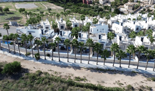 Resale - Villa -
Orihuela Costa - Costa Blanca