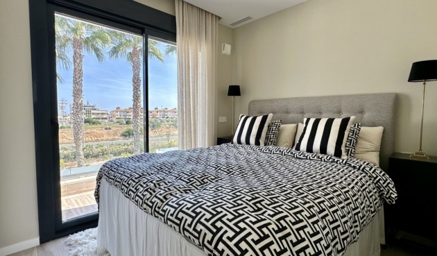 Resale - Villa -
Orihuela Costa - Costa Blanca