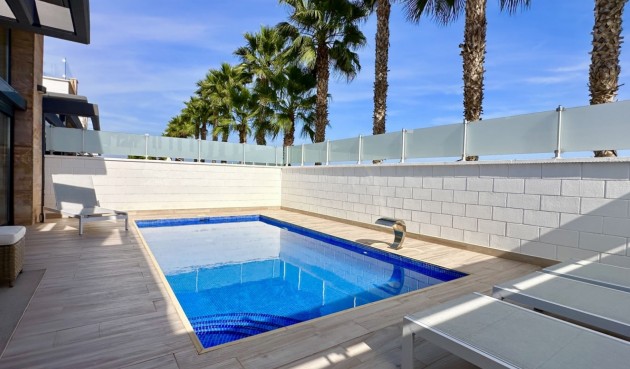 Resale - Villa -
Orihuela Costa - Costa Blanca