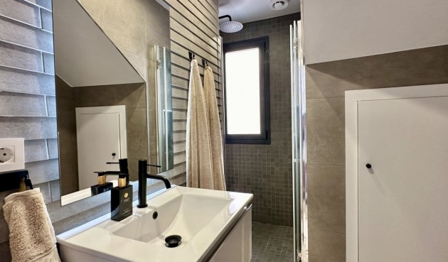 Resale - Villa -
Orihuela Costa - Costa Blanca