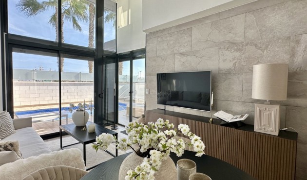 Resale - Villa -
Orihuela Costa - Costa Blanca