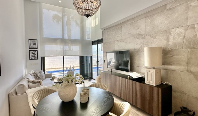 Resale - Villa -
Orihuela Costa - Costa Blanca