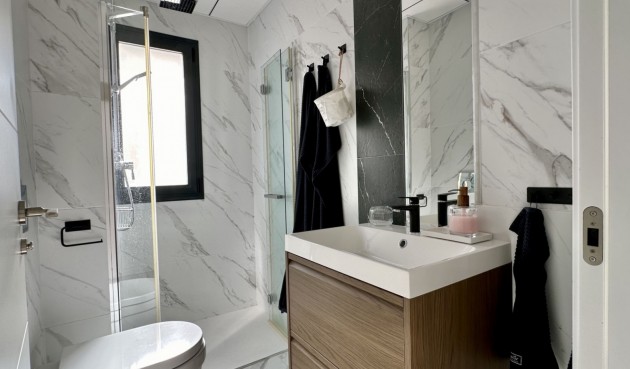 Resale - Villa -
Orihuela Costa - Costa Blanca