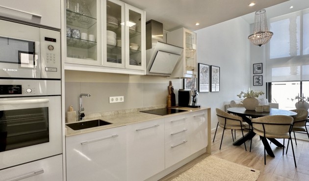 Resale - Villa -
Orihuela Costa - Costa Blanca