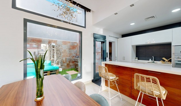 Resale - Villa -
Molina De Segura - Torrealta