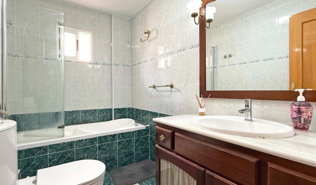 Brukt - Town House -
Orihuela Costa - Costa Blanca