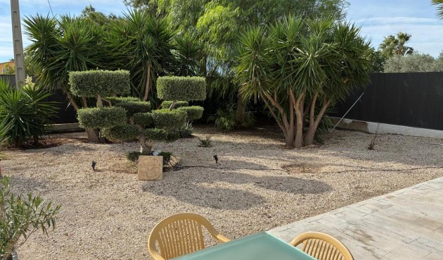 Resale - Villa -
Crevillent - Costa Blanca