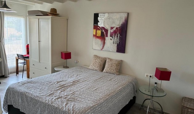 Resale - Villa -
Crevillent - Costa Blanca