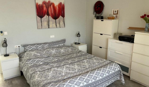 Resale - Villa -
Crevillent - Costa Blanca