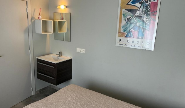 Resale - Villa -
Crevillent - Costa Blanca