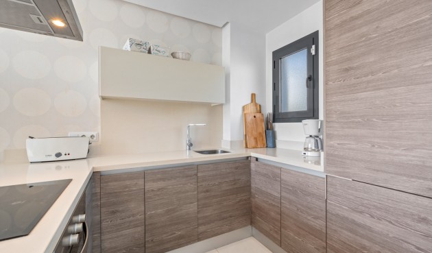 Resale - Bungalow -
Torrevieja - Costa Blanca