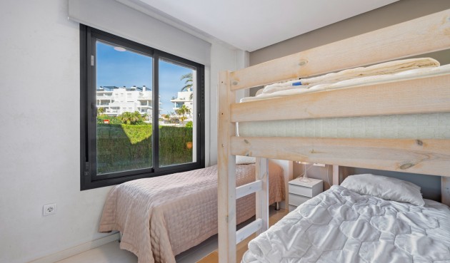 Resale - Bungalow -
Torrevieja - Costa Blanca