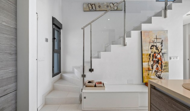 Resale - Bungalow -
Torrevieja - Costa Blanca