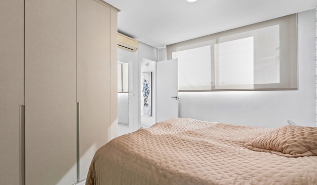 Resale - Bungalow -
Torrevieja - Costa Blanca