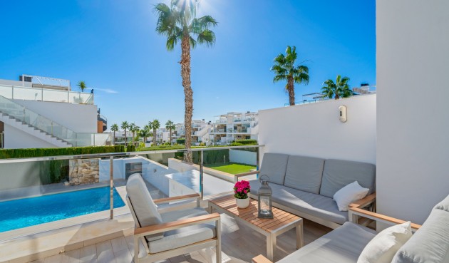 Resale - Bungalow -
Torrevieja - Costa Blanca