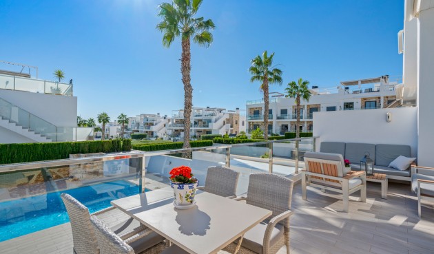 Resale - Bungalow -
Torrevieja - Costa Blanca