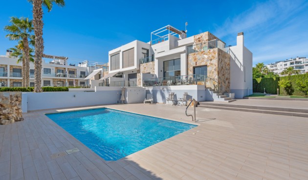 Resale - Bungalow -
Torrevieja - Costa Blanca