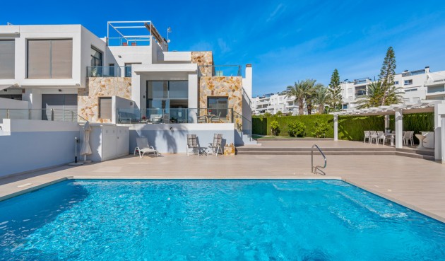 Resale - Bungalow -
Torrevieja - Costa Blanca
