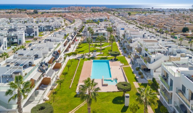 Resale - Bungalow -
Torrevieja - Costa Blanca