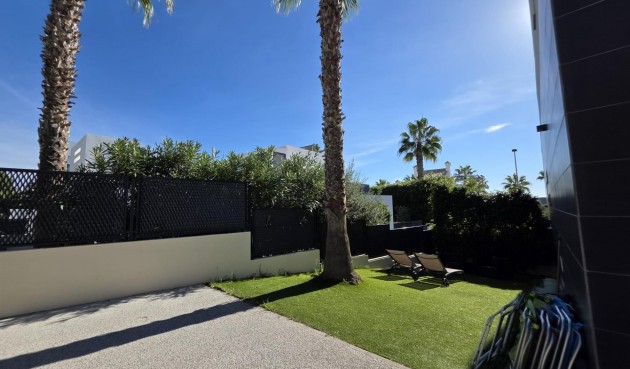 Brukt - Villa -
Orihuela Costa - Villamartín