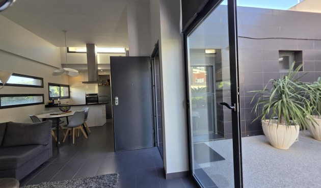 Brukt - Villa -
Orihuela Costa - Villamartín