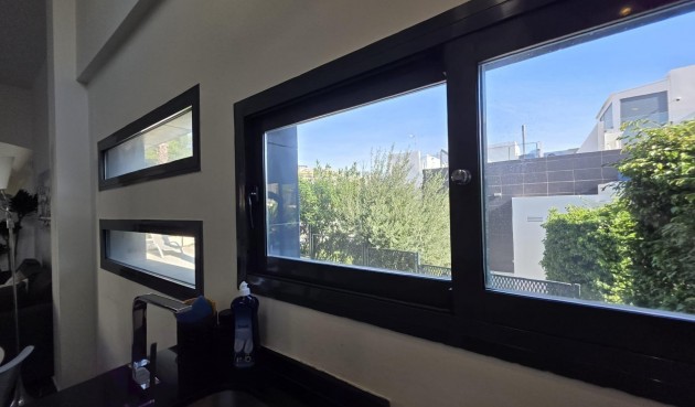 Brukt - Villa -
Orihuela Costa - Villamartín