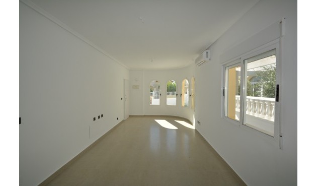 Resale - Villa -
Algorfa - Inland