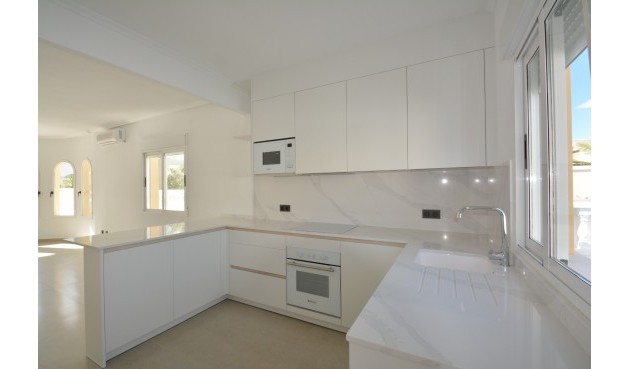 Resale - Villa -
Algorfa - Inland