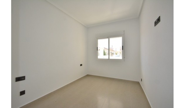 Resale - Villa -
Algorfa - Inland