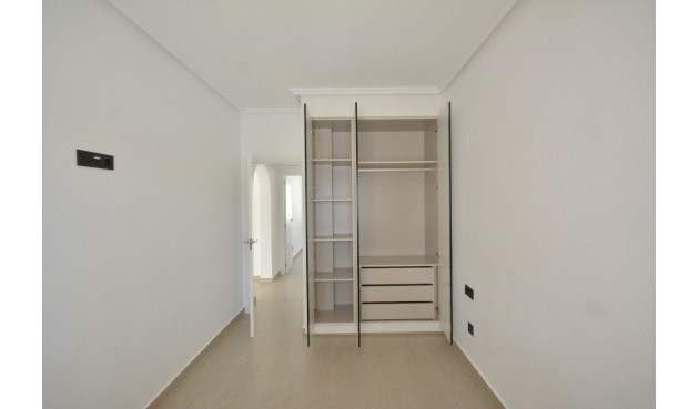 Resale - Villa -
Algorfa - Inland