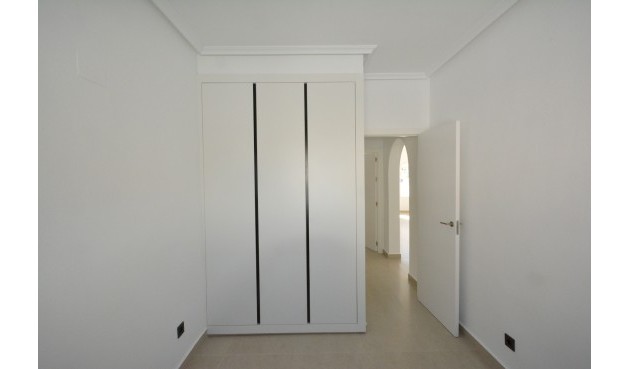 Resale - Villa -
Algorfa - Inland