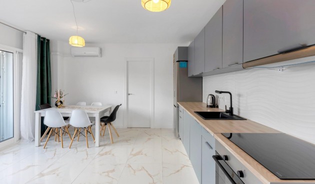 Återförsäljning - Apartment -
Torrevieja - La Mata