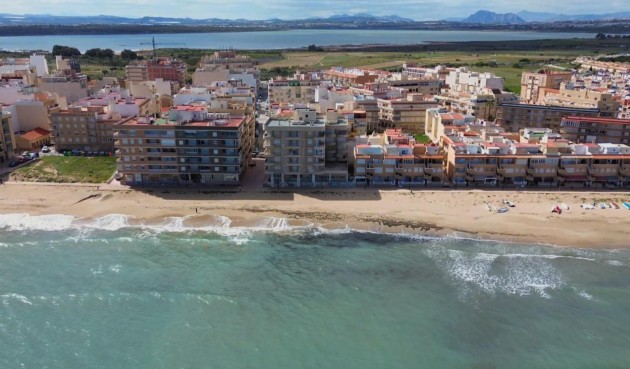 Återförsäljning - Apartment -
Torrevieja - La Mata