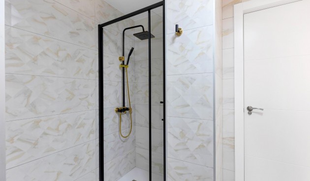 Återförsäljning - Apartment -
Torrevieja - La Mata