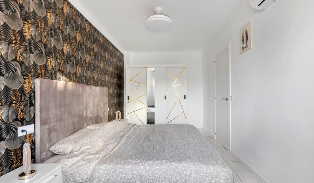 Återförsäljning - Apartment -
Torrevieja - La Mata