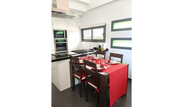 Brukt - Town House -
Villamartin - Costa Blanca