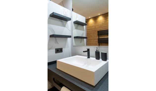 Återförsäljning - Apartment -
Torrevieja - Costa Blanca