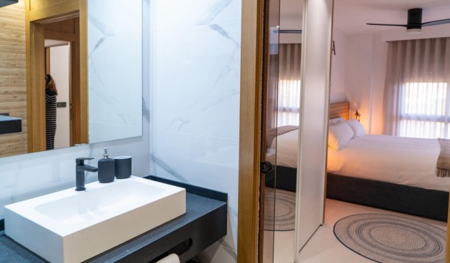 Återförsäljning - Apartment -
Torrevieja - Costa Blanca