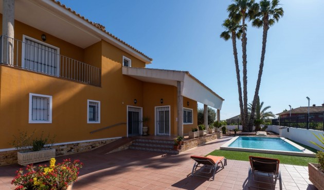 Resale - Villa -
Orihuela - Inland