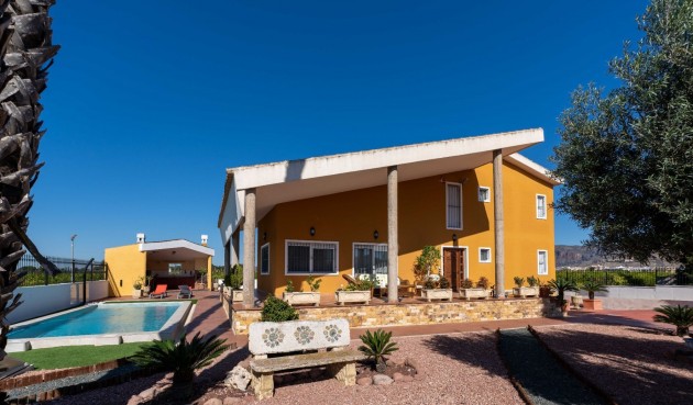 Resale - Villa -
Orihuela - Inland