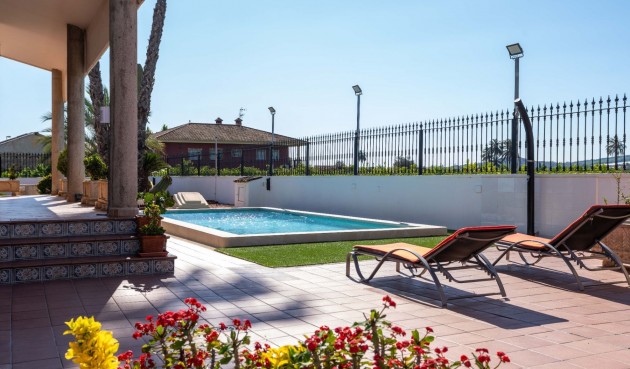 Resale - Villa -
Orihuela - Inland