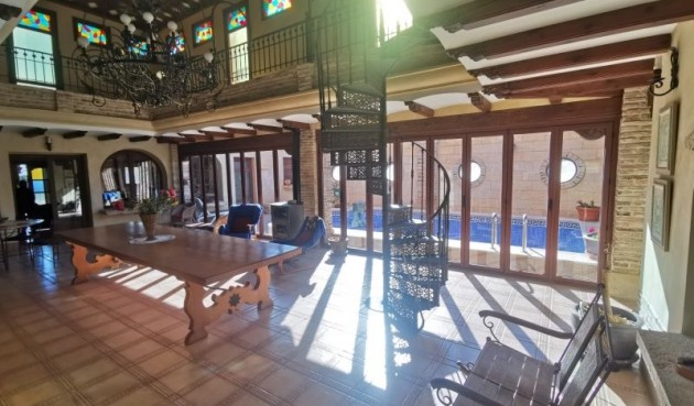 Resale - Villa -
Orihuela - Inland