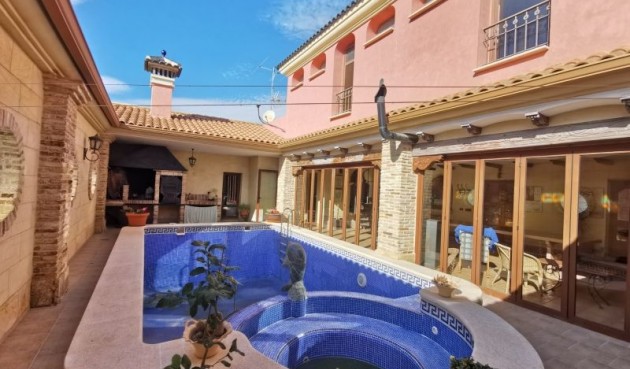 Resale - Villa -
Orihuela - Inland