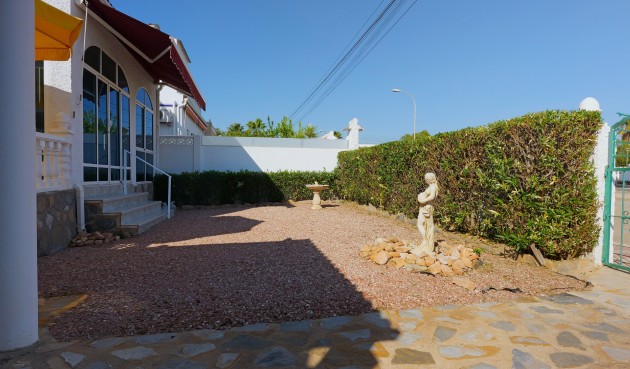 Brukt - Villa -
Torrevieja - Costa Blanca
