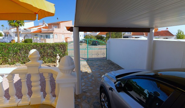 Brukt - Villa -
Torrevieja - Costa Blanca