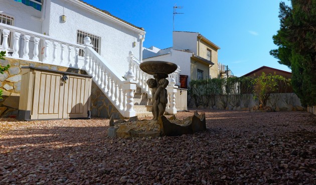Brukt - Villa -
Torrevieja - Costa Blanca